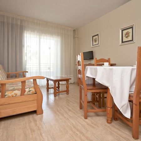 סאלו Apartbeach Royal Apartments מראה חיצוני תמונה
