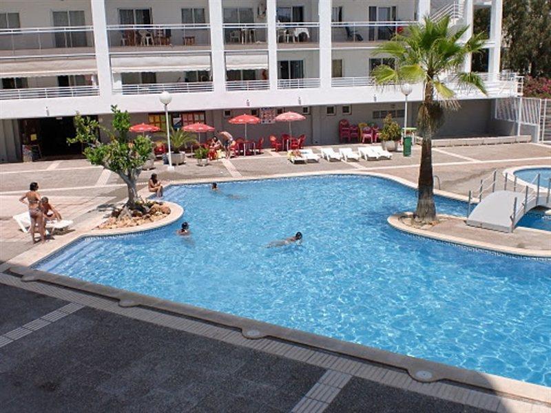 סאלו Apartbeach Royal Apartments מראה חיצוני תמונה