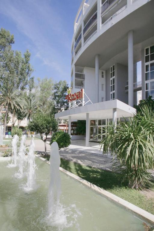 סאלו Apartbeach Royal Apartments מראה חיצוני תמונה