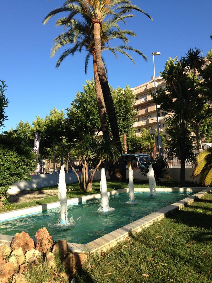 סאלו Apartbeach Royal Apartments מראה חיצוני תמונה