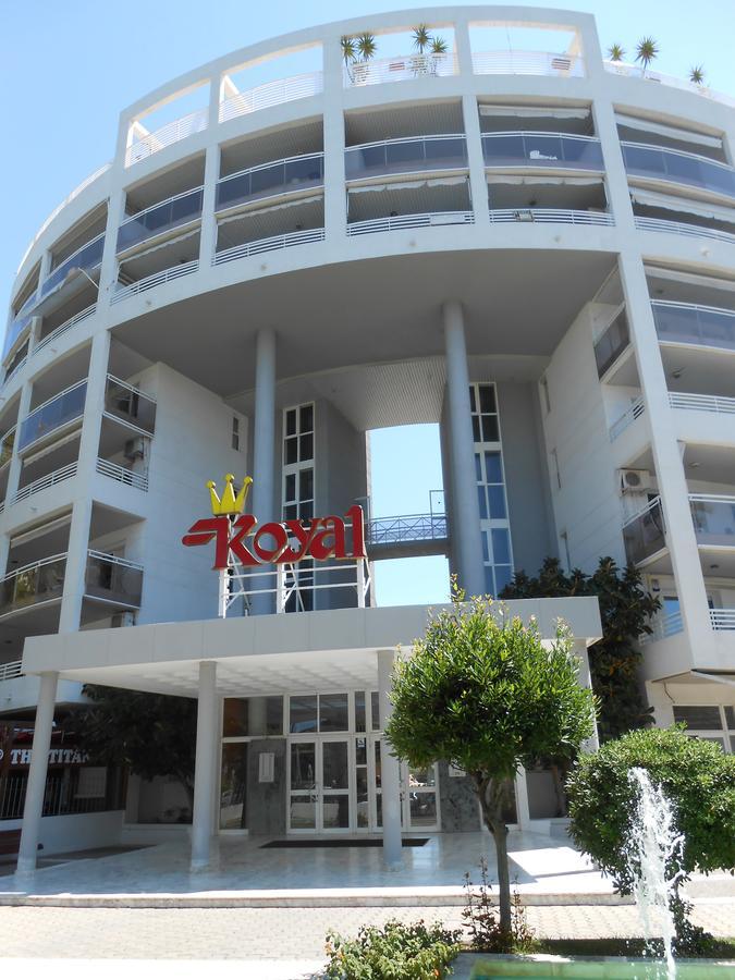 סאלו Apartbeach Royal Apartments מראה חיצוני תמונה