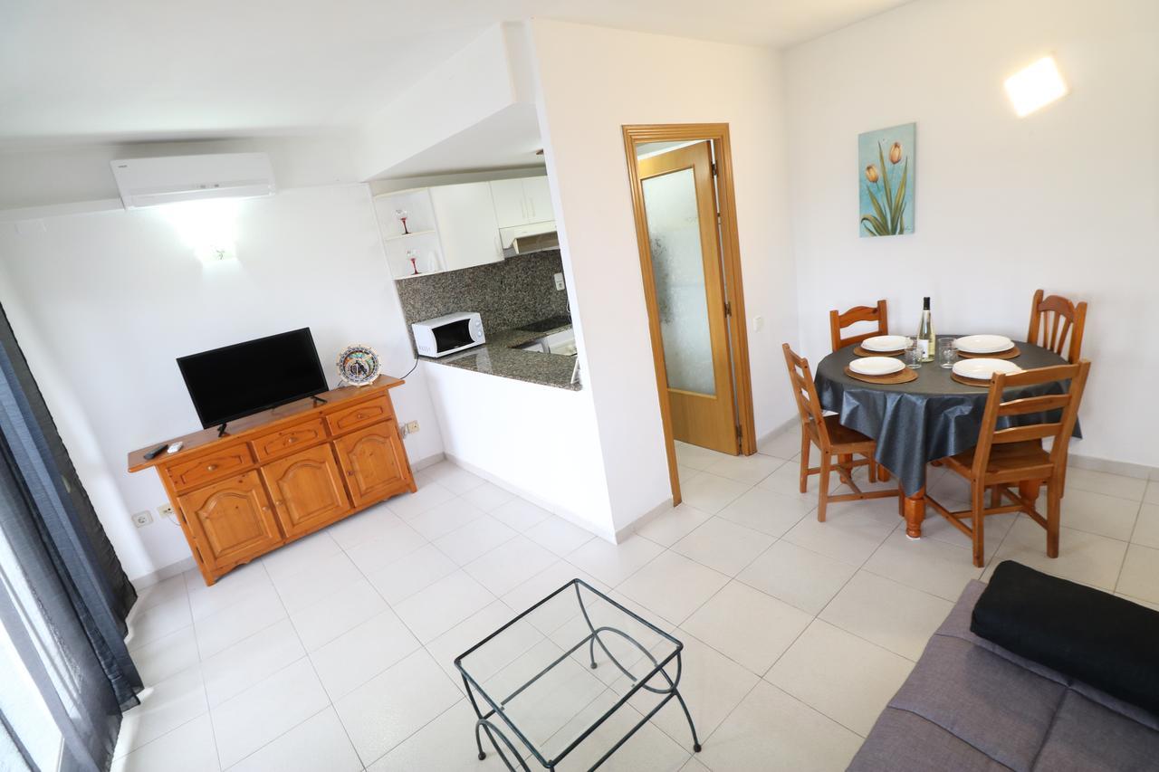 סאלו Apartbeach Royal Apartments מראה חיצוני תמונה