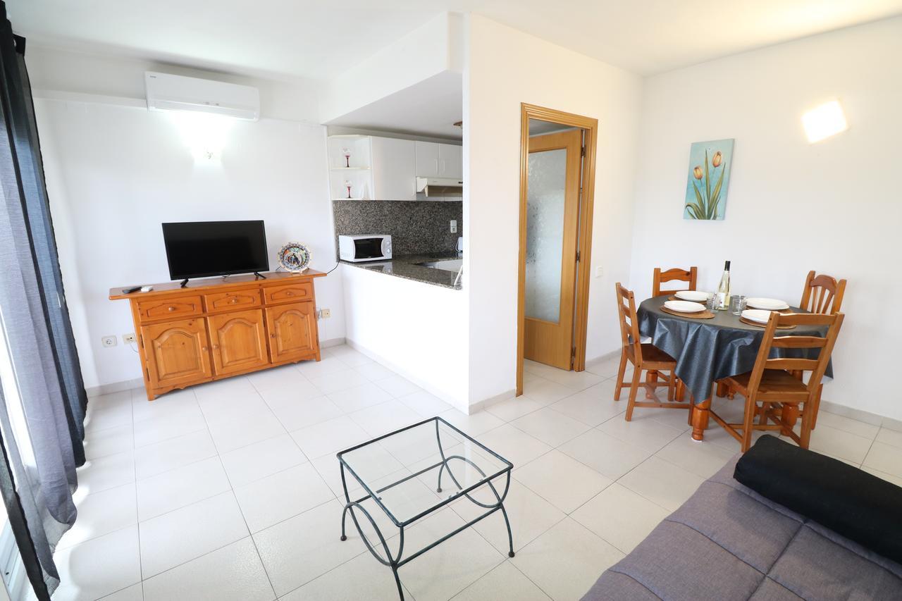 סאלו Apartbeach Royal Apartments מראה חיצוני תמונה